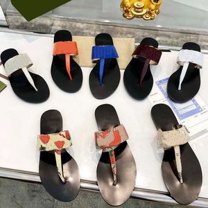 Designer Slippers Men Flip Flops Women Slippers Flat Sandal Leather Slides Rubber Sandal Foam Slide Classic Summer Beach Shoes