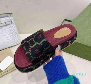 2022 New high quality denim slippers Sandals OP61 embroidered cotton luxury designer slide fashion women's platform flat bottom matching color flip-flop sandals
