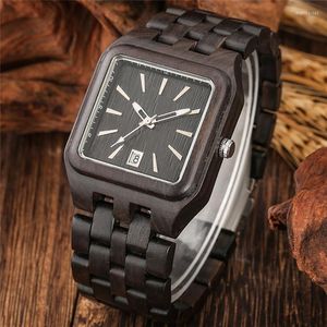 Orologi da polso Casual Orologi da uomo in legno di sandalo nero Forma quadrata Orologio da polso al quarzo maschile Data automatica Cinturino in legno Orologio Regalo di nozze