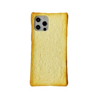 Gratis DHL -grossisttecknad mjuk silikon 3D Toast Bread Phone -fodral för iPhone 14 13 12 Pro Max I11 14 Plus Biscuit Egg Mobiltelefonhållare förtal.