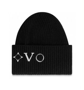 Fashion 100% Wool Knit Beanie Hat Autumn Winter Beanies Warm Men and Women Couples Accessories Flower Casquette G Hats and Caps Red Pink