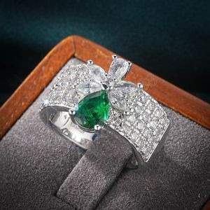 Aesthetic Flower Green Pear CZ Rings Wedding Ceremony Party Rings for Women Modern Fashion Design Jewelry