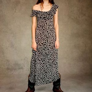 2023 Designerin für Frauen Sommerkleider Kleine Gänseblümchen fragmentierte Blume Französische Tee Bruch Rock ärmellose Schnürung Taille Rüschenkante Kleid