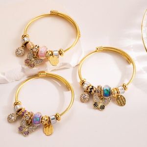 Charm-Armbänder aus Edelstahldraht, niedliches rosa Schmetterlings-Perlen-Armband für Damen, modische Armreifen, lichtbeständiger Schmuck, Pulsera