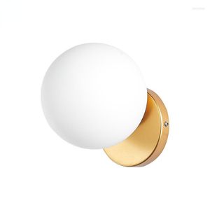 Lampa ścienna Nordic Modern E27 LED Globe Globe metalowe bułeczki światło sypialnia Proste oprawy wewnętrzne Lamparas Lighting