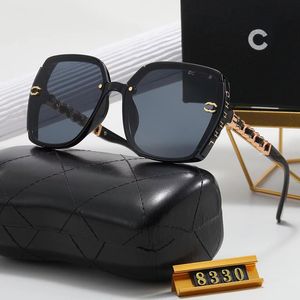 Luxus-Designer-Kanal-Sonnenbrille mit Rahmen, Buchstaben, gebogene Box-Sonnenbrille, Anti-UV-polarisierte Reisemode, Strand-Sonnenbrille zum Fotografieren