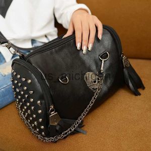 Abendtaschen Chuwanglin Schädel Kette Handtaschen Quaste Designer Frauen Tasche Vintage Umhängetasche Große Kapazität Punk Tasche Weibliche 5131421 J230609