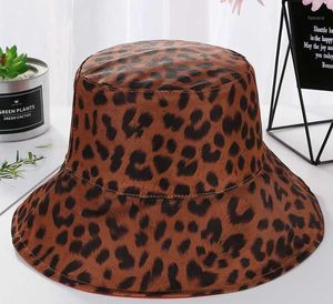 Cappelli a tesa larga Fashion Two Sides Black Leopard Bucket Hat Fisherman Sun Caps For Women Beach Gorras Summer1