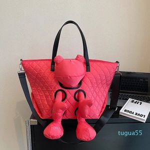 Designer Frosch Puppe große Tragetaschen für Frauen Nylon Umhängetasche Mode Umhängetasche Damen große gesteppte Handtaschen Puppentasche für Mädchen