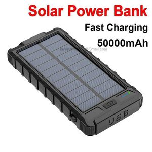 Gratis anpassad logotyp 50000mAh Solar Power Bank Waterproof Portable Externt batteri Fast Charging Powerbank med ficklampa för iPhone Xiaomi