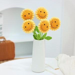 Decorative Flowers Knitted Sunflower Artificial Flower With Stems Ornaments Handicraft Crochet Wedding Party Decoration Valentines Wholesale
