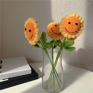 装飾的な花DIY手作りのウールかぎ針編みシミュレーションひまわり偽の花壇リビングルーム装飾ギフトニットブーケブティック