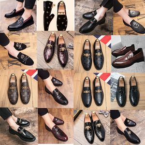 Luxury Brand Designer Bee Fibbia in metallo Scarpe Leffer Scarpe da uomo in vera pelle stile britannico Scarpe casual da uomo formale da lavoro in pelle