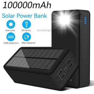 Gratis anpassad logotyp 100000mAh utomhus Solar Power Bank -laddningsfodral Externt smart batteri Pack LED -ljus 4 USB -laddare tre förebyggande kraftlampor