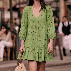 2023 Kadın Tasarımcı Lüks Yaz Giysileri Mesh V Yastık Kısa Etek Kabarcık Kolları Gevşek Yeşil A-line Elbise