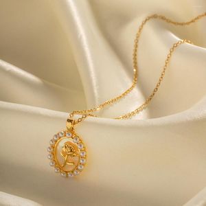 Pendant Necklaces DEAR-LIFE French Vintage Necklace With Pearl Inlay Laser Back Frame Floral Light Luxury Niche Jewellery