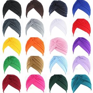 Ganze Damen Herren Polyester Indische Kappen dehnbar Turban Hutband plissierter Kopfwickel Frühling Sommer Strandparty Sonnenhut 1 Dutzend 12hat271M