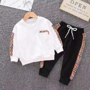 Conjuntos de roupas de desenhista crianças novo bebê top tracksuits calças duas peças jaquetas de moda e jogger casual estilo esportivo moletom casaco meninos meninas colthes a01