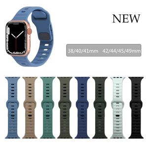 Sport-Armband mit quadratischer Schnalle, flüssiges Sport-Silikon-Armband, Bänder, Armband für Apple Watch Serie 2, 3, 4, 5, 6, 7, 8 SE Ultra iWatch 42/44/45/49 mm, 38/40/41 mm