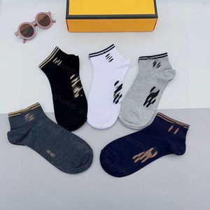 Meias masculinas femininas de grife 23ss Meias de corte baixo 5 pares na caixa Meias jacquard com logotipo da marca Algodão puro absorvente de suor roupas íntimas masculinas confortáveis