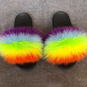 Sandals Arrival Women Warm Plush Fur Slippers Ladies Colorful Attractive Slides Girl Home Fluffy Soft Flat Shoes 230417