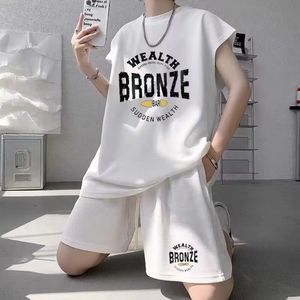 Herrspårar Summer Men's Suit Korean Tryckt Vest Shorts Två stycke Set High Street Basketball Tank Top Set Men's Clothing White Tracksude 230609
