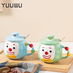 Mugs 500ml Cute Hand Drawn Circus Clown Ceramics Coffee Mug with Lid and Spoon Creative Large Capacity Cartoon Tea Milk Breakfast Cup 230609