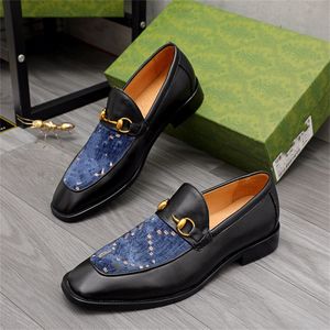 8 Modello Scarpe italiane Uomo di lusso in vera pelle Piatto slip on Mocassini Cristallo bianco Bling Bling Strass Abito da sposa Scarpe zapatos hombre Taglia 38-45