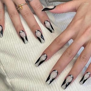 Fałszywe paznokcie 24pcs balet francuska trumna z kwiatami Diamonds Designs Naciśnij na fałszywych odłączanych akrylowych poradach manicure