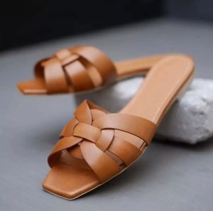 Marke Sommer Damen Designer Damen Hausschuhe Urlaub Strick Gewebt High Heel Mode Flache Hausschuhe Arbeitskleidung Gummi Slipper Sandalen Flache Strandschuhe 35-42