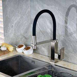 Rubinetti per lavabo da bagno Uythner Rubinetto da cucina moderno in nichel spazzolato Rubinetto girevole Miscelatore monocomando Foro per montaggio su ponte