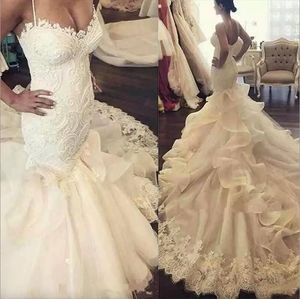 Designer Mermaid Wedding Dresses Spaghetti Straps Lace Applique Tiered Skirt Tulle Sweep Train Covered Buttons Wedding Bridal Gown vestidos