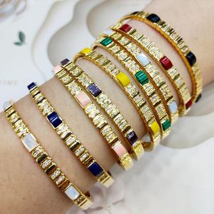 Collana Orecchini Set KellyBola Luxury Shiny Bracelet Ring Squisiti gioielli in zirconi colorati Anniversario per feste da donna di alta qualità