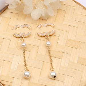 20style Luxury Designers Letter Earring Stud Famous Women Elegant Long Pearl Pendant Earring Wedding Party Jewerlry High Quality 18K Gold Plated
