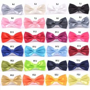 Modemän kvinnors polyester silkes bowtie fast färg metall spännhals båge slipsar hög kvalitet justerbar fluga valfritt m rpdl