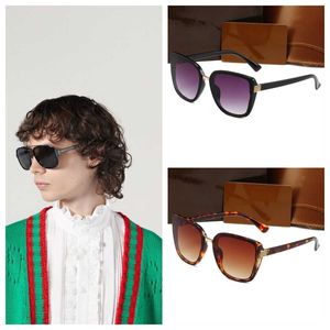 Mens Sunglasses Designer Outdoor Shades Eyeglasses Frame Fashion Classic Ladies Sun Glasses Mirrors For Woman With Original Cases On Sale