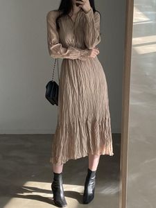 Casual klänningar 2023 Summer Women One Piece Fashion Elegant Vintage Ruched Solid Midi Korea Style kvinnliga kläder Vestdios