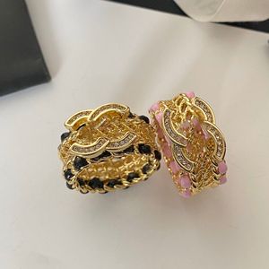 2colot Never Fade Brand Double Letter Band Ring 18K Gold Plated Crystal Brass Copper Open Rings Fashion Designer Uomo Donna Coppie Gioielli da sposa Regali