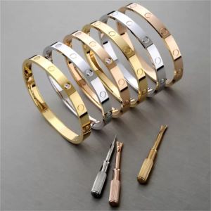 miłość bransoletka projektant biżuterii złota mankiet śruba brzemienia śrubokręty Banles Banles Titanium Steel Belcher Silver 4cz dla damskiej męskiej imprezy Prezent Z906