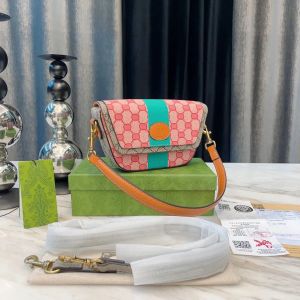 2023 Ny modedesigner Totes väska lyxig utomhusstorlek shoppingväska design axel handväska koppling crossbody messager plånbok av