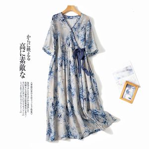 Grundläggande avslappnade klänningar Sky Blue Print Vintage Linen Thin Soe Up Vneck Women's Dress Half Sleeve Aline Midcalf For Women 2023 Spring Summer 230612