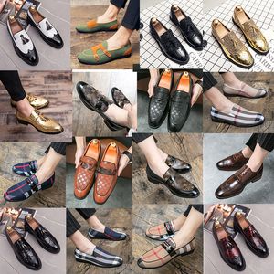 Top Brand Designer loafers män klär grunt rund tå slip-on enkelhet pu läder casual affär l klassiska bekväma skor
