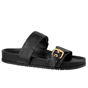 Bom Dia Comfort Flat Slide Women Sandals Designer Роскошная резиновая кожаная пряжка на открытом воздухе пляжные тапочки 35-40