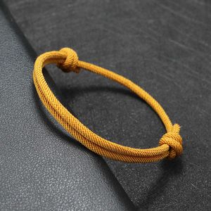 Charm Armbänder Neue handgemachte verstellbare Seil Armband Männer 4mm dünne Schnur Beziehung Braclet Geschenk für ihn Glück Thread Brazalete Pulseira Z0612