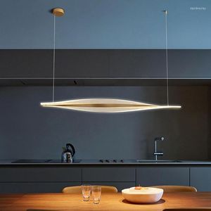 Lampadari Lampadario da cucina moderna Decorazione d'interni dorata Illuminazione per sala da pranzo Bar Negozio Ufficio Tavolo lungo Lampada a sospensione a led Design per la casa