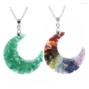 Pendant Necklaces KFT Natural Tumbled Chip Stone Resin Crescent Moon Shape Healing Crystal Quartz Chakra Reiki Chain Women Men Necklace