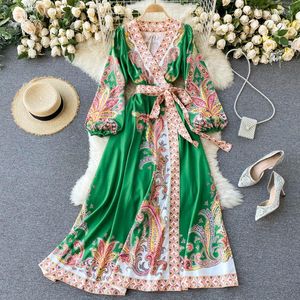 Casual Dresses Designer Runway Frauen V-Ausschnitt Maxikleid Elegant Frühling Blumendruck Grün Lacu Up Bow Damen Urlaub Lange Vestidos