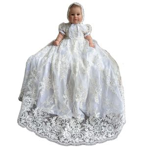 Wunderschöne Baby Erstkommunion Kleider Spitzen Applikationen mit Perlenkindkleid Kurzarm O Hals Lange kleine Mädchen Taufkleid Taufkleid