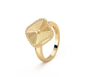 Designer's Classic Ring Four-Leaf Clover Ring 18K Gold 925 Silver Lucky Grass Simple Luxury Engagement Par Ring High Quality Fadeless Gift Giving