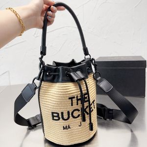 Tasarımcı kadın kova çantaları popüler omuz çantaları lüks alışveriş çantaları klasik saman dokuma rafya bayanlar keten deri ile cüzdan